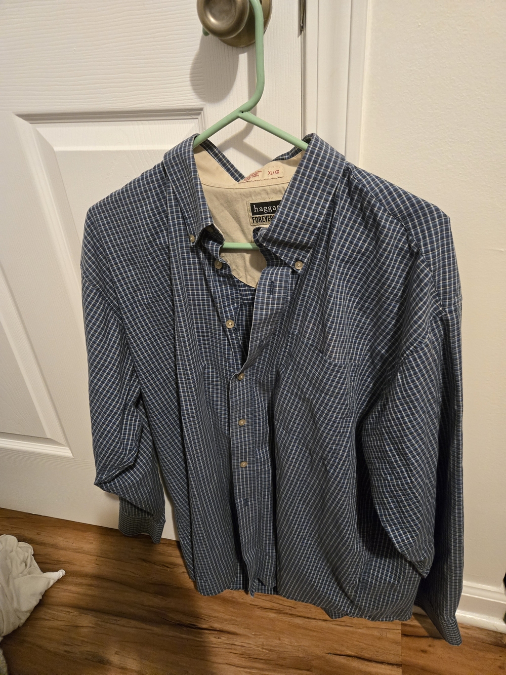 Haggar Men’s Navy and White Windowpane Button-Down Shirt